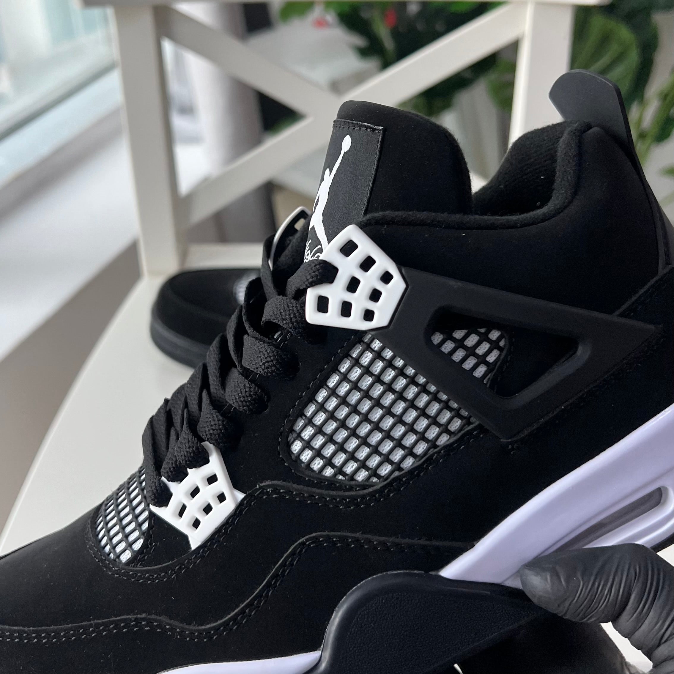 Air Jordan 4 “White Thunder” (MASTER QUALITY)