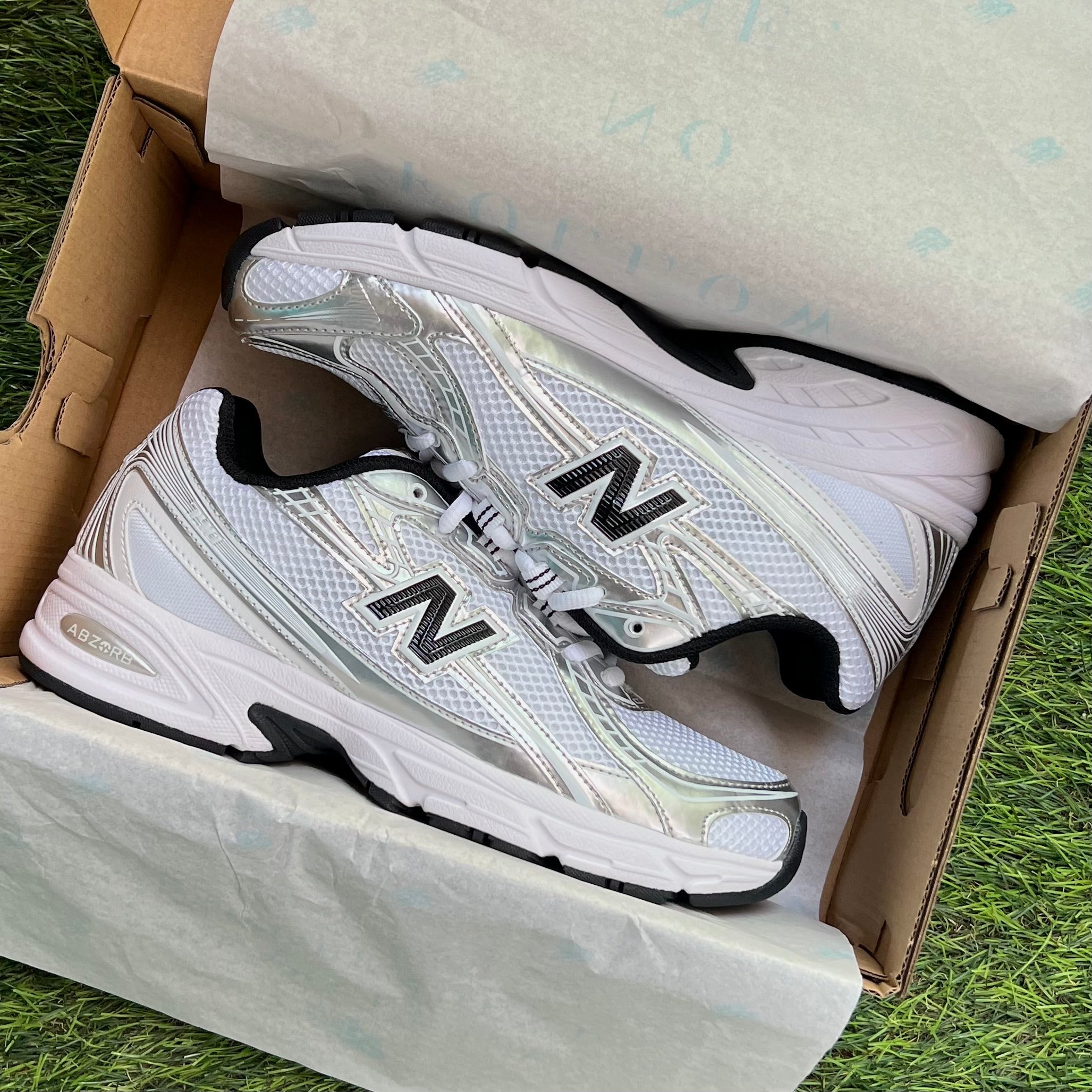 New Balance 740 "White Silver/Metallic Black" (Master Quality)