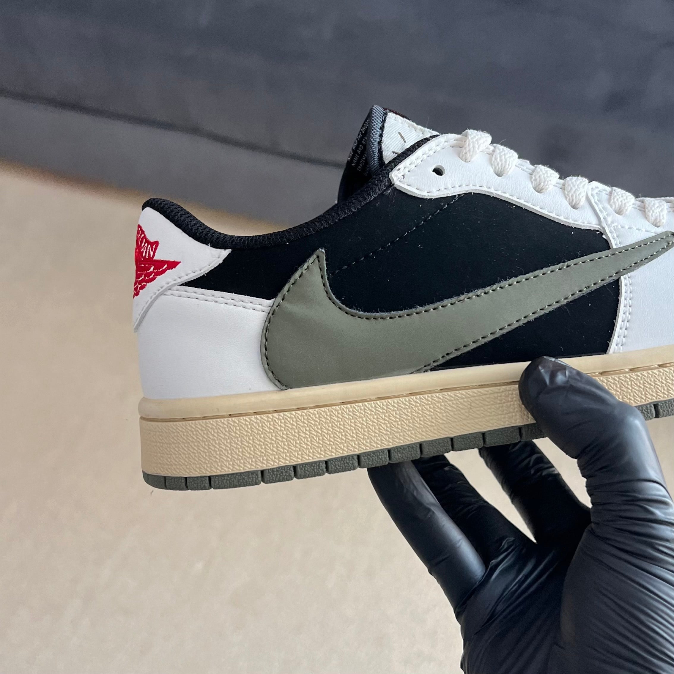 Travis Scott x Jordan 1 Low “Olive”