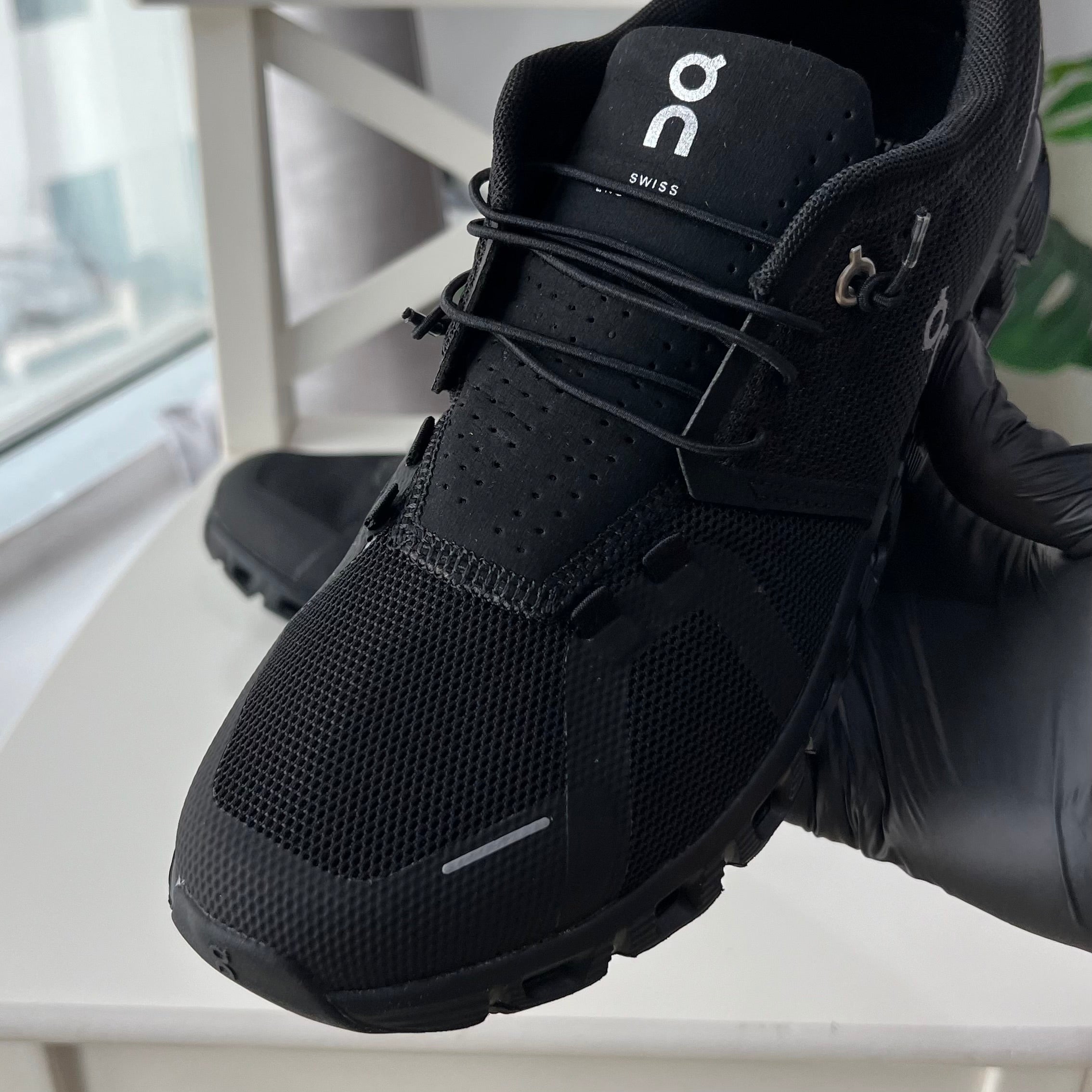 On Running Cloud 5 “Black” (MASTER QUALITY)